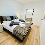 Ich Will Ans Apartment *