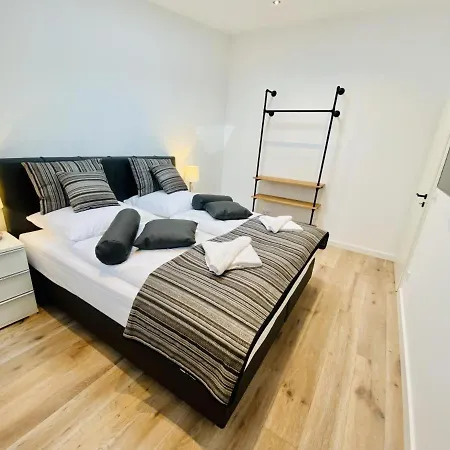 Ich Will Ans Apartment *